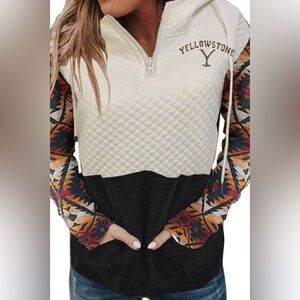 Yellowstone Aztex Quilted Hooded  NWOT size Medium